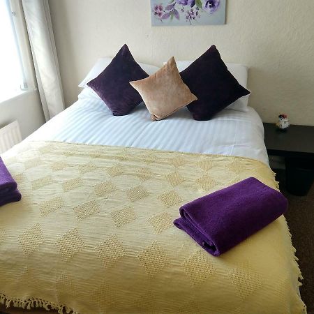 Rowe Gardens - Self Catering - Guesthouse Style - Comfortable Twin Or Double Rooms - Quiet Residential Area Веркінґтон Екстер'єр фото